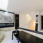 Muta House