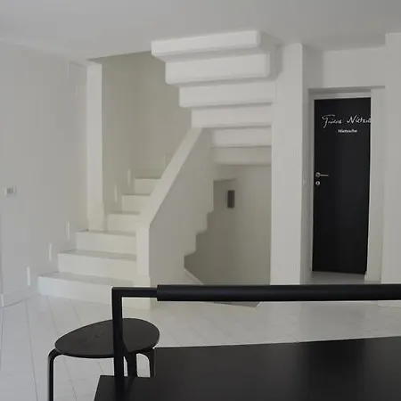 Guest house Muta House 3*