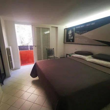 Guest house Muta House